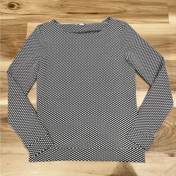Reiss Tops - Reiss White & Black Long Sleeve Honeycomb Print Casual Top Women’s XS